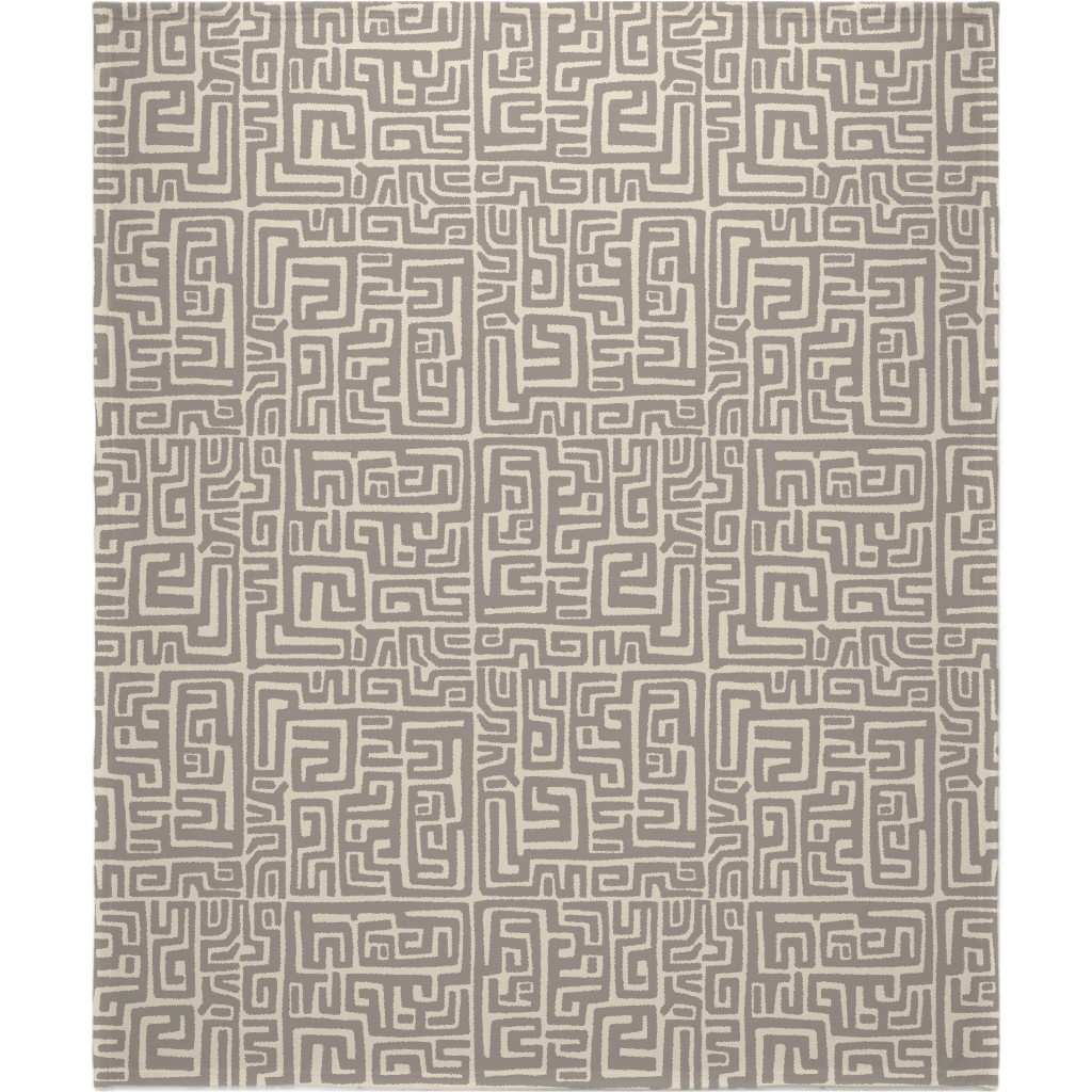 Maze Blanket, Plush Fleece, 50x60, Gray, Cafe