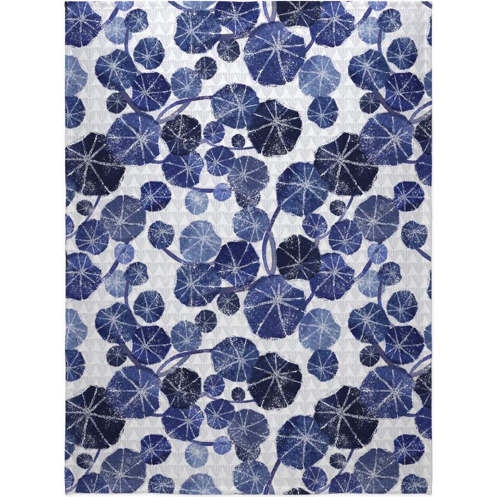 Art Deco Inspired Leaves - Blue Blanket, Fleece, 60x80, Blue, True Blue