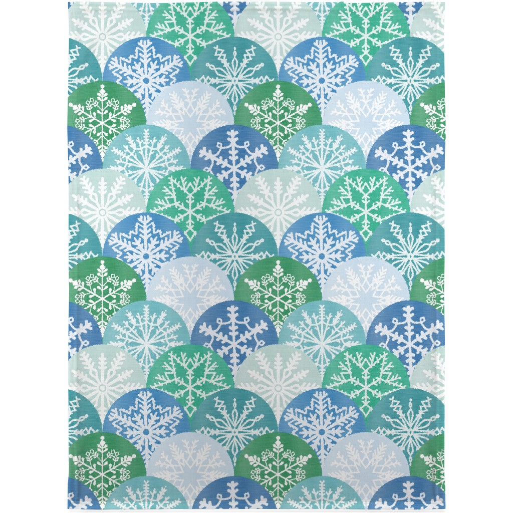 Christmas Snowflake Scallop Blanket, Fleece, 30x40, Blue, Marine Layer