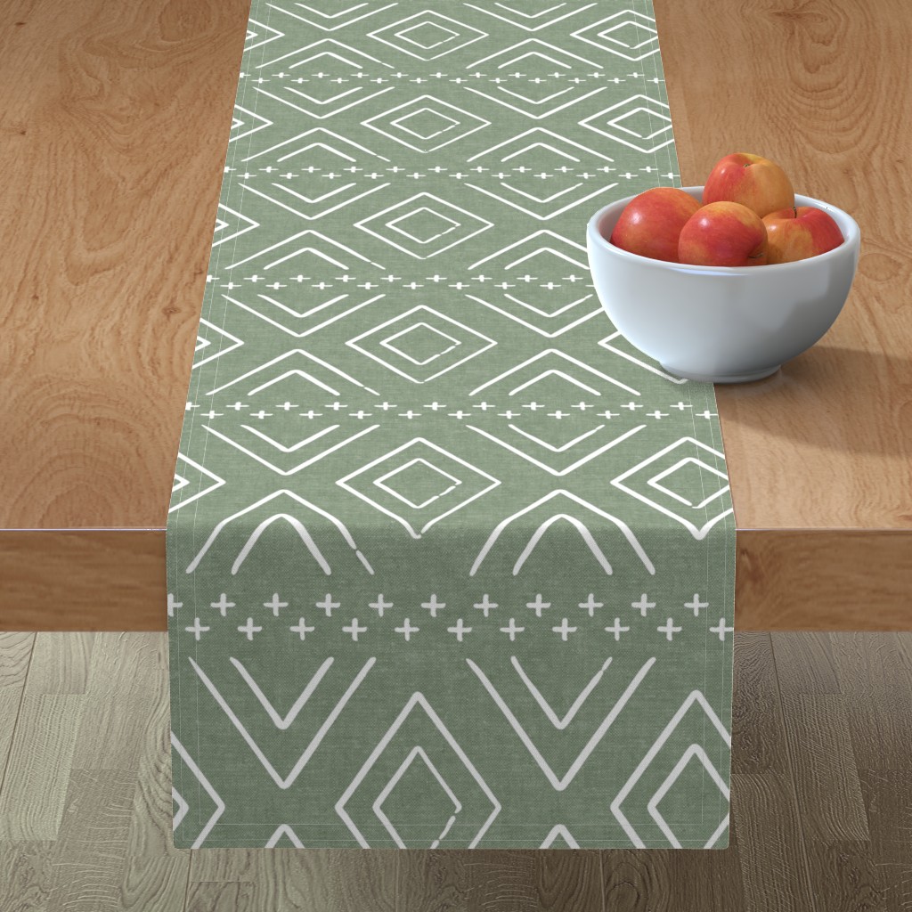 Farmhouse-Themed Table Runners